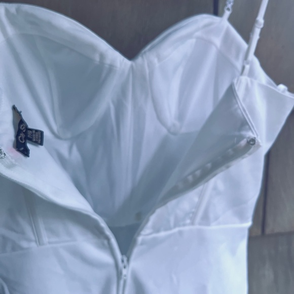 City Studios Juniors Imitation Pearl-Strap Corset Bodycon Dress Ivory Size 7/8 - Picture 15 of 17